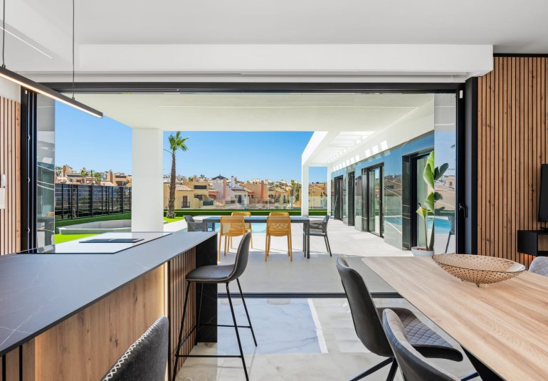 Neue Gebäude - detached -
La Finca Golf