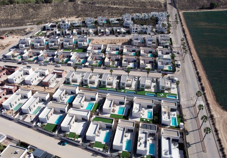 Neue Gebäude - detached -
La Finca Golf