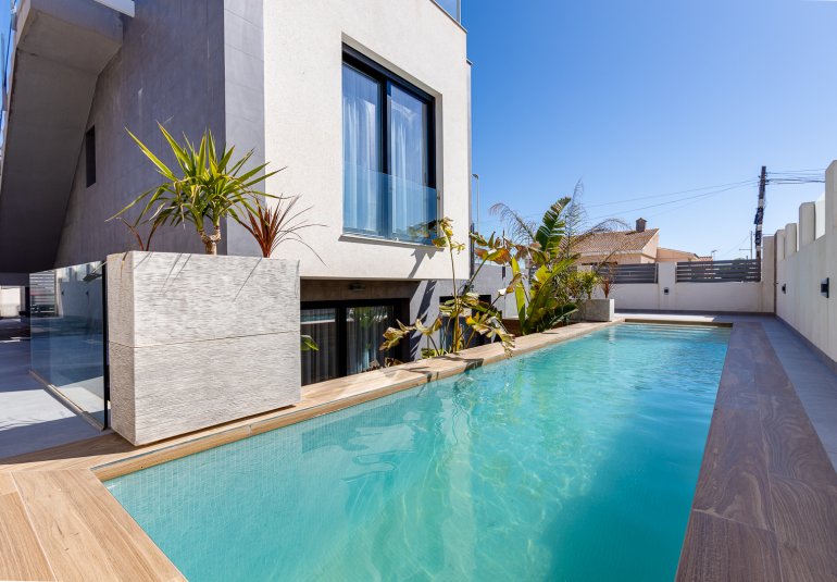 Neue Gebäude - detached -
La Mata