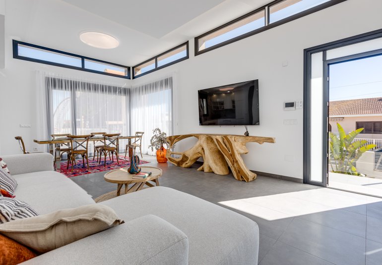 Neue Gebäude - detached -
La Mata