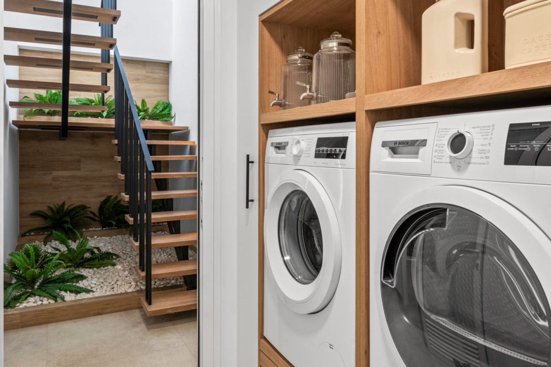 Neue Gebäude - detached -
Polop