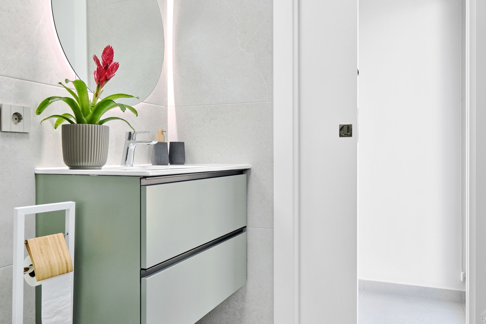 Neue Gebäude - detached -
San Miguel de Salinas