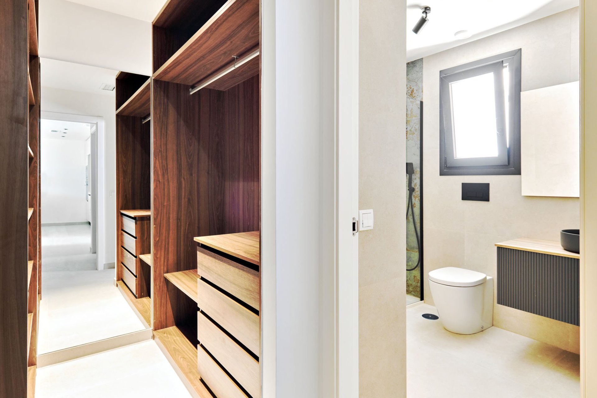 Neue Gebäude - high-bungalow -
Torrevieja