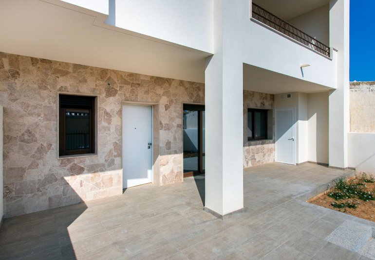 Neue Gebäude - low-bungalow -
La Canalosa