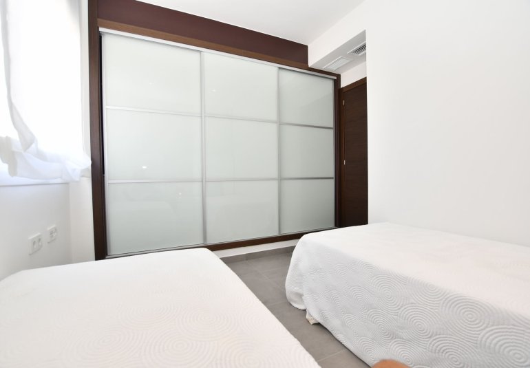 Neue Gebäude - low-bungalow -
San Miguel de Salinas