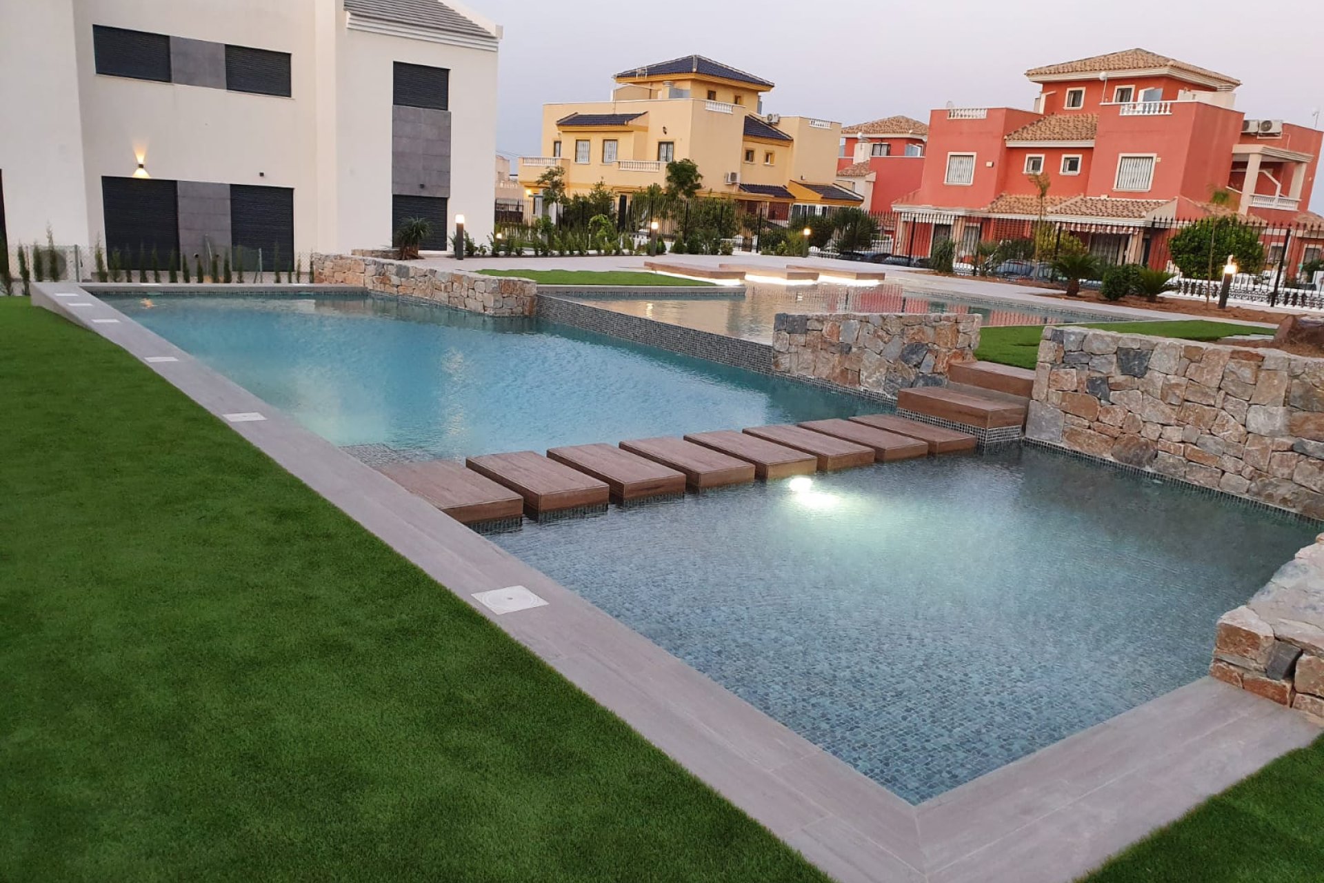 Neue Gebäude - low-bungalow -
Torrevieja