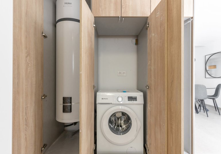 Neue Gebäude - semi-detached -
Rafal