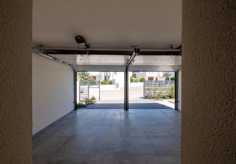 Neue Gebäude - Stadthaus -
Algorfa