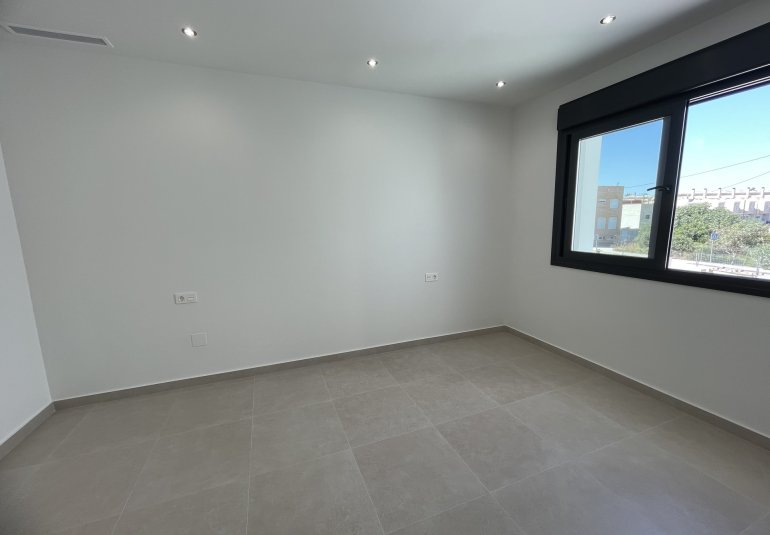 Neue Gebäude - Stadthaus -
Heredades