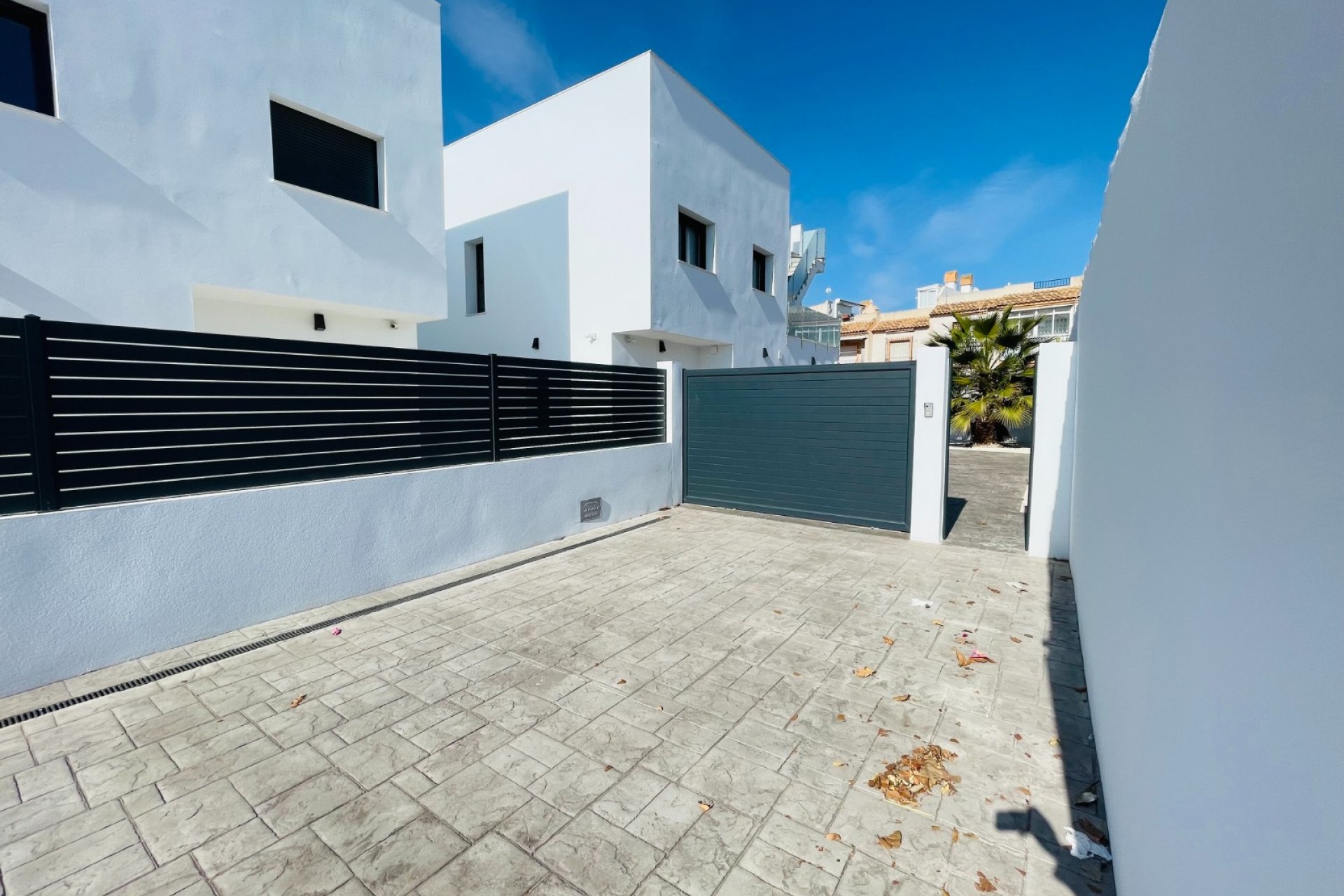 Neue Gebäude - Stadthaus -
Torrevieja