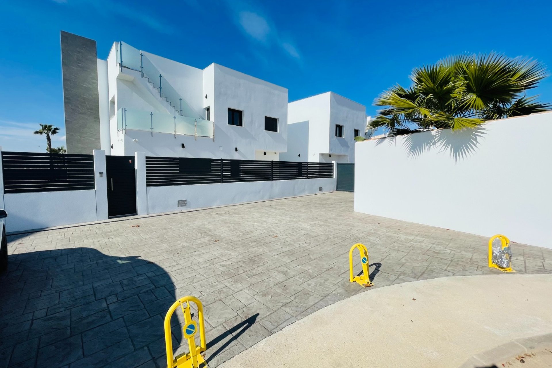 Neue Gebäude - Stadthaus -
Torrevieja