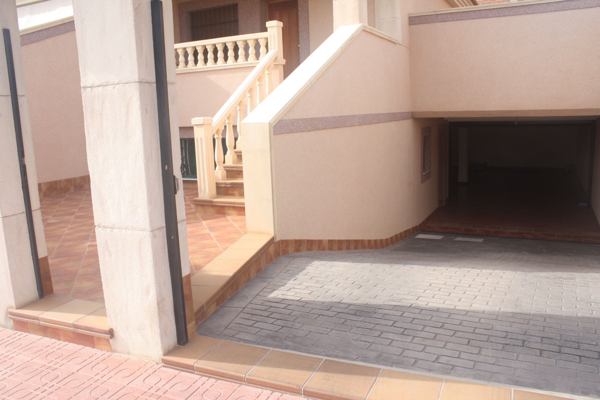 Neue Gebäude - Stadthaus -
Torrevieja