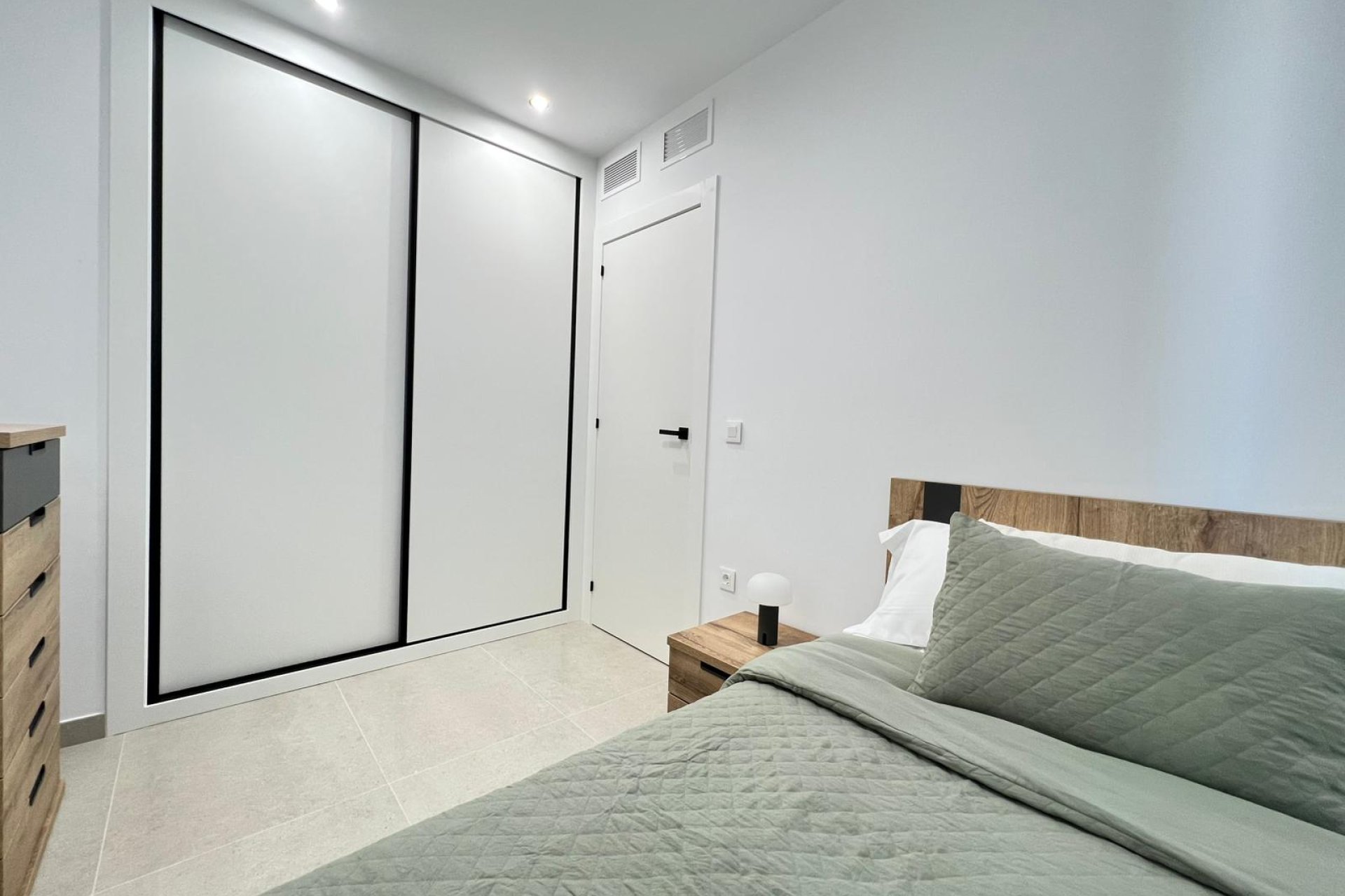 Neue Gebäude - terraced -
Benferri