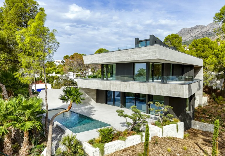 Neue Gebäude - Villa -
Altea