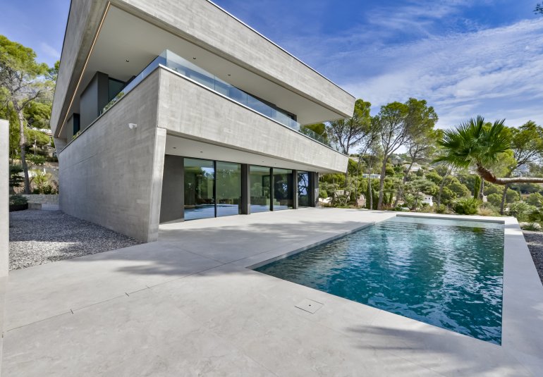 Neue Gebäude - Villa -
Altea