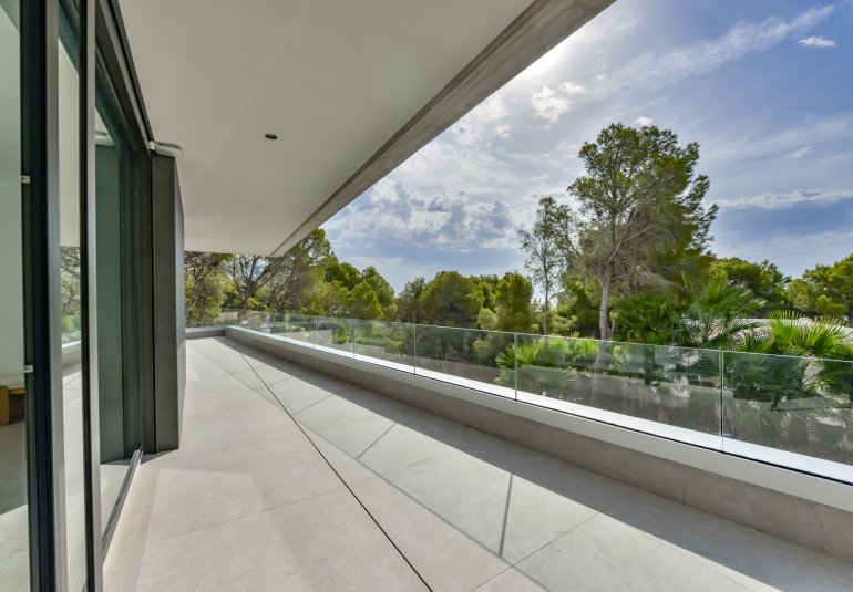 Neue Gebäude - Villa -
Altea