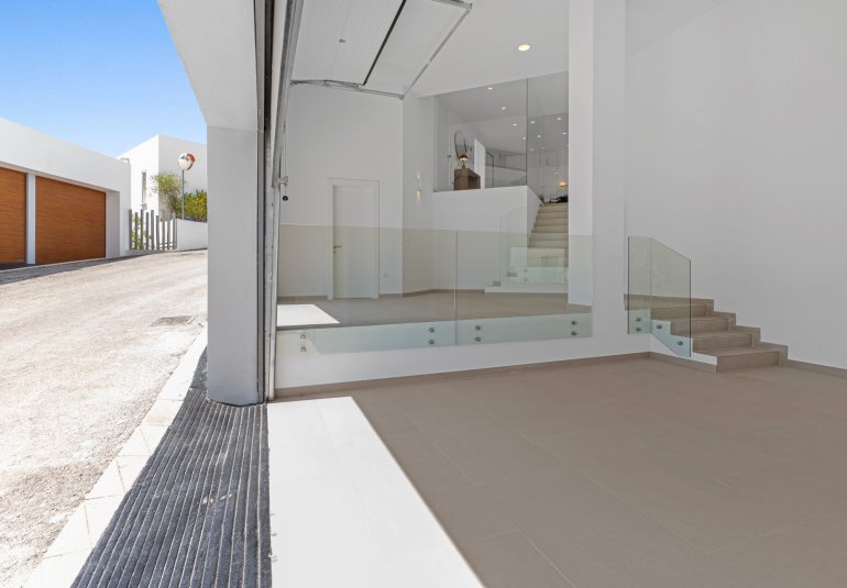 Neue Gebäude - Villa -
Altea