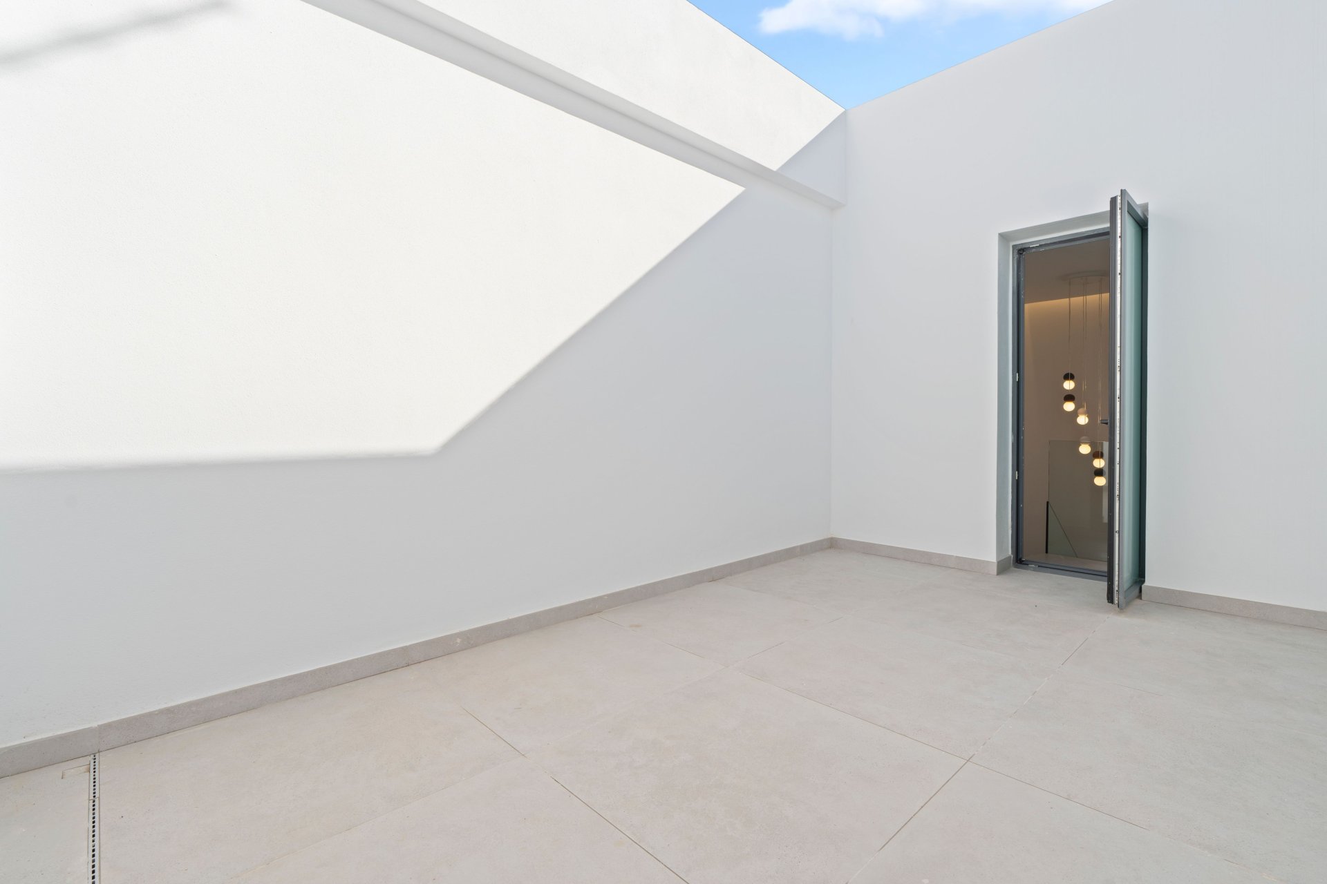 Neue Gebäude - Villa -
Benidorm