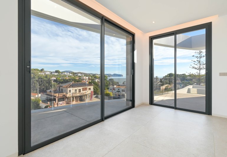 Neue Gebäude - Villa -
Benissa