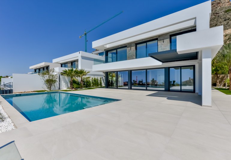 Neue Gebäude - Villa -
Finestrat