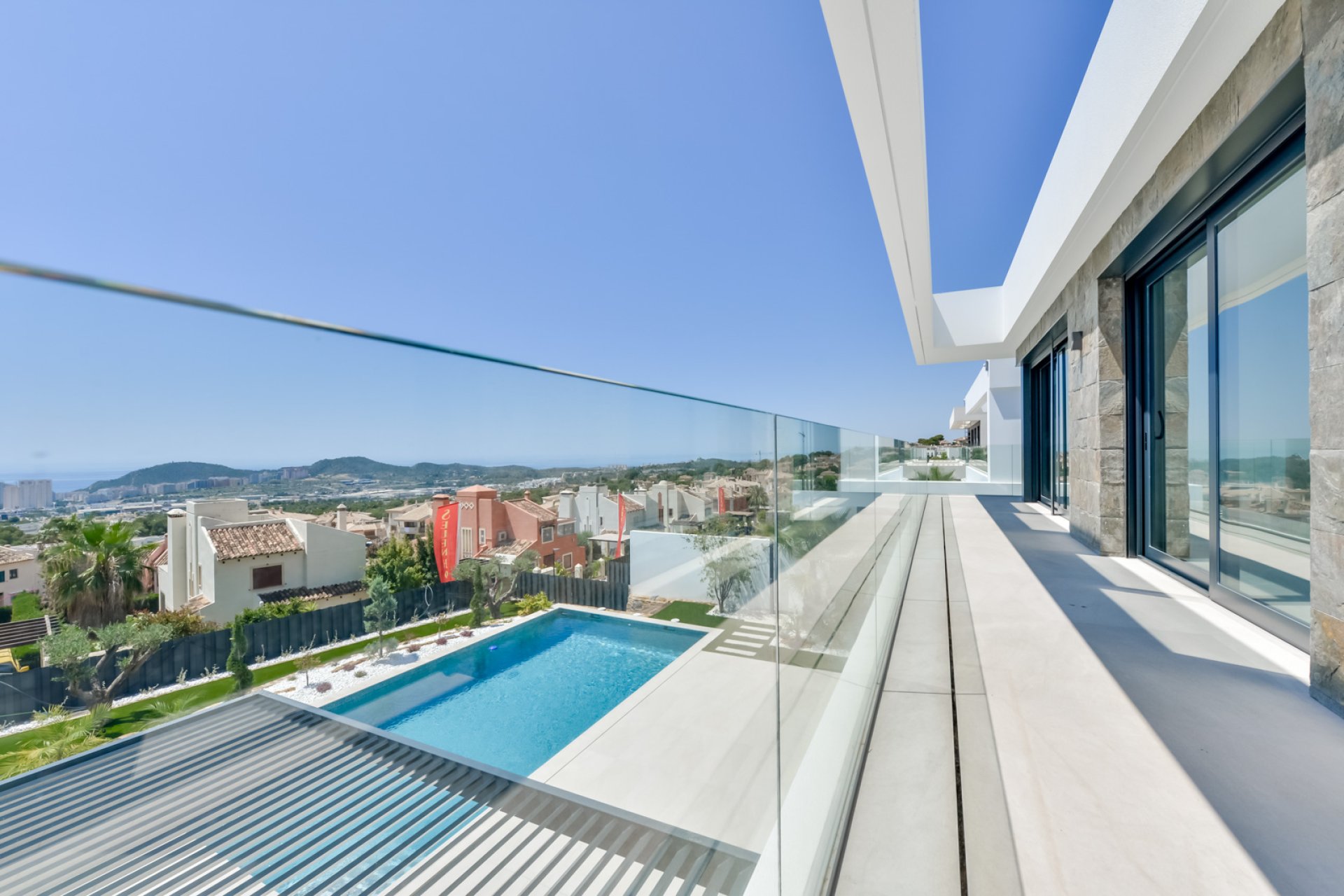 Neue Gebäude - Villa -
Finestrat