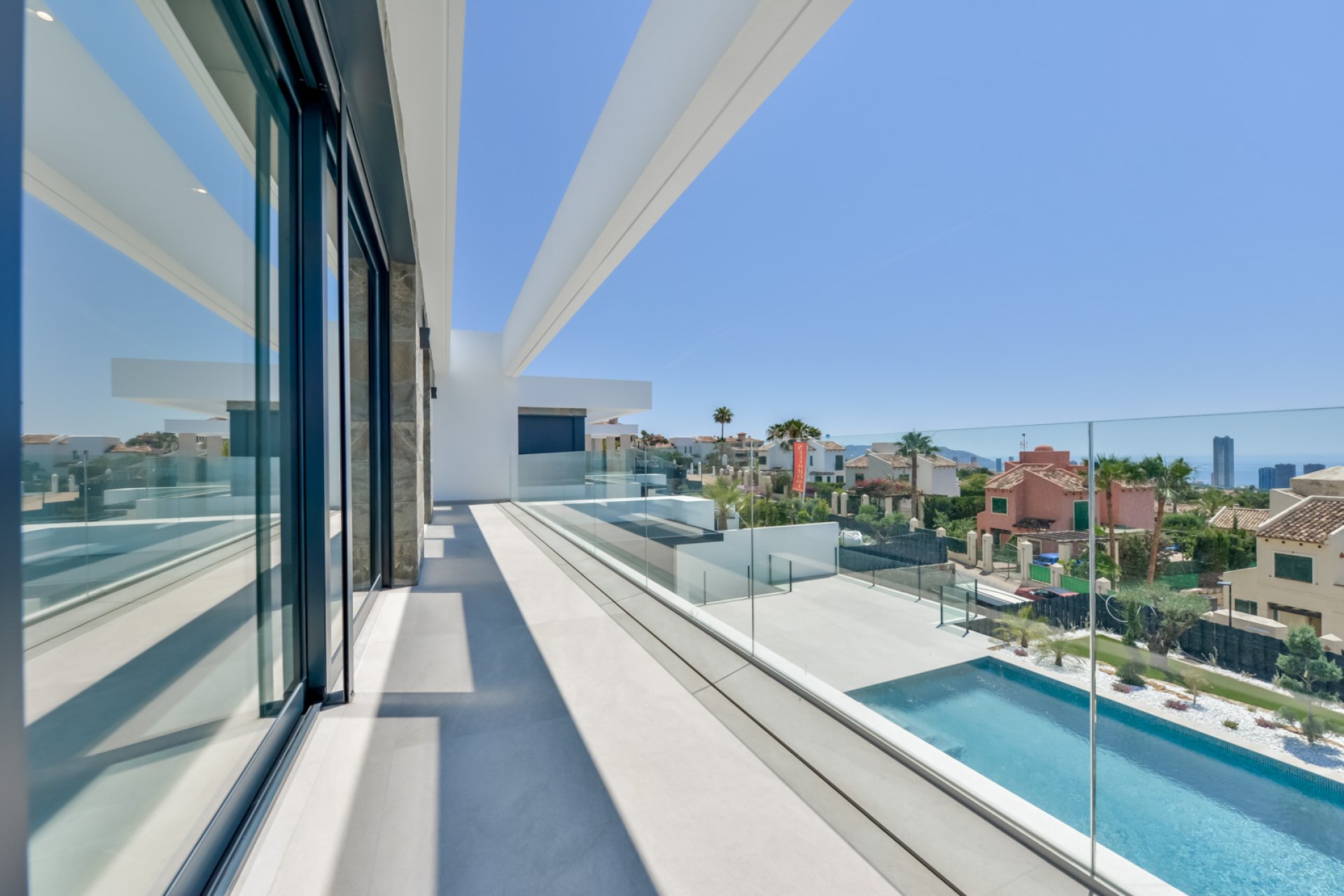 Neue Gebäude - Villa -
Finestrat