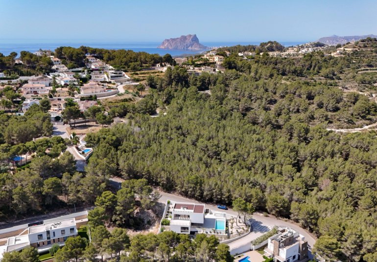 Neue Gebäude - Villa -
Moraira - Benimeit