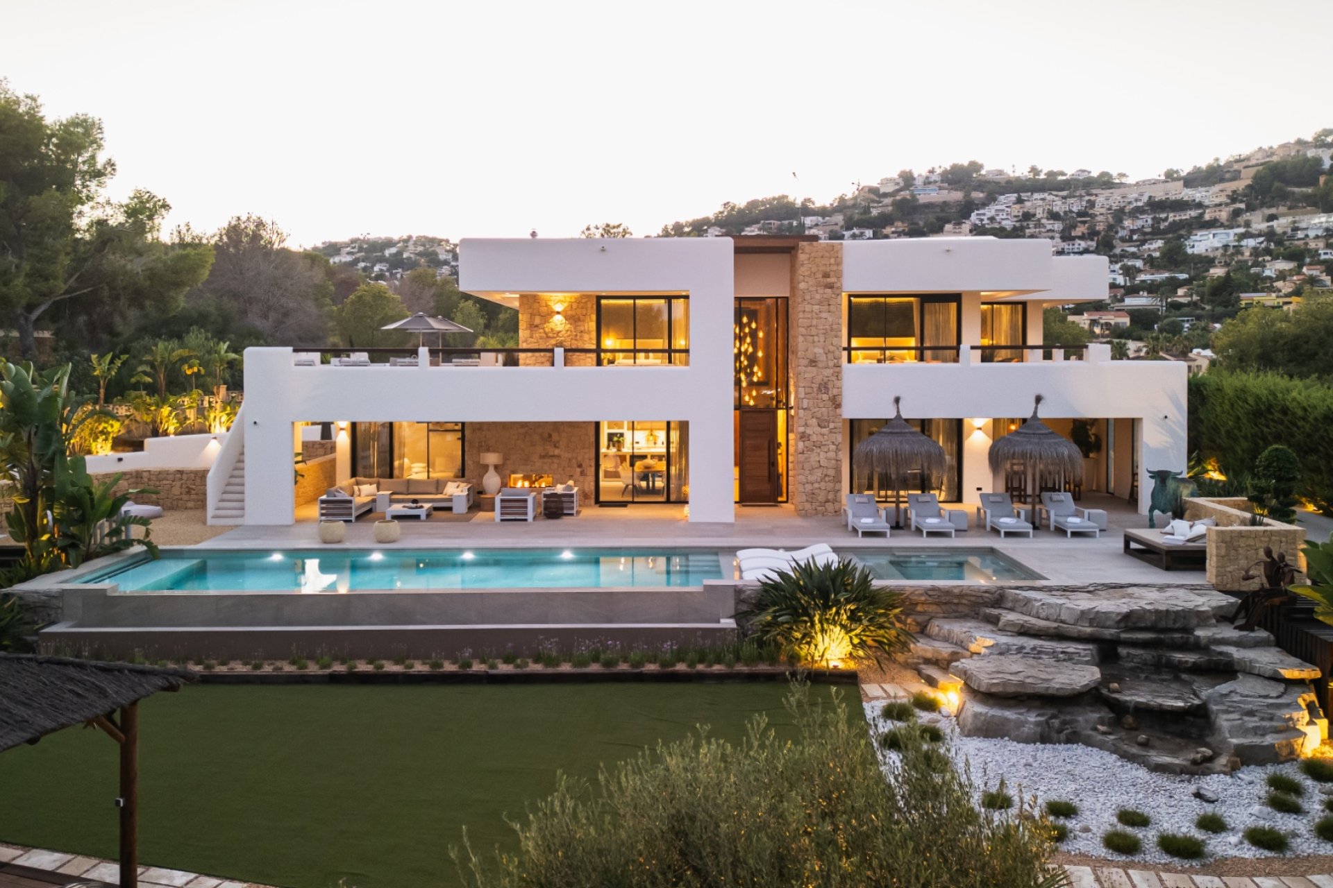 Neue Gebäude - Villa -
Moraira