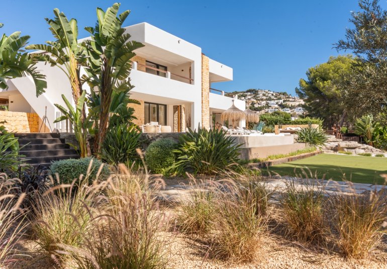 Neue Gebäude - Villa -
Moraira