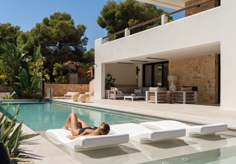 Neue Gebäude - Villa -
Moraira