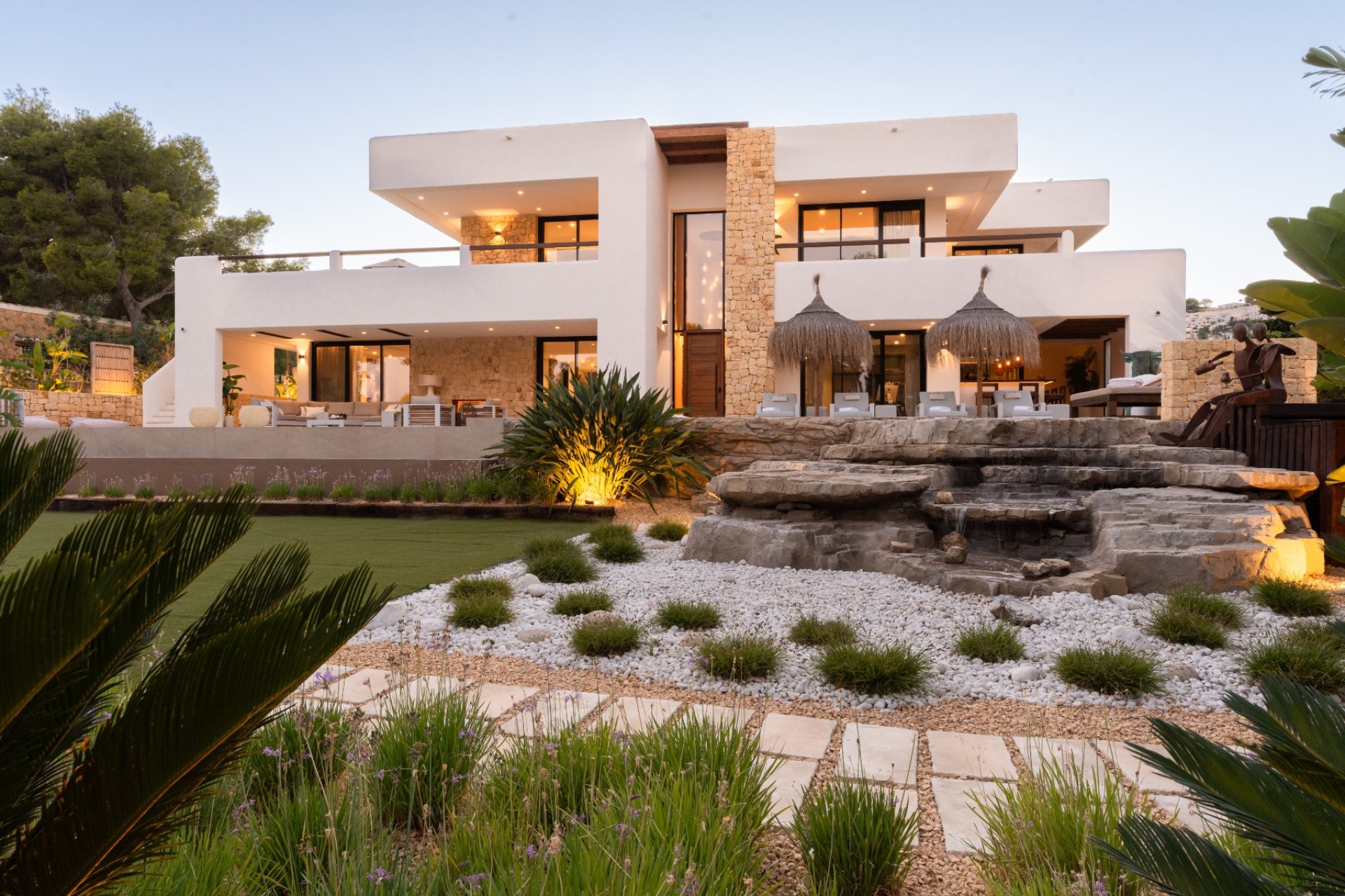 Neue Gebäude - Villa -
Moraira