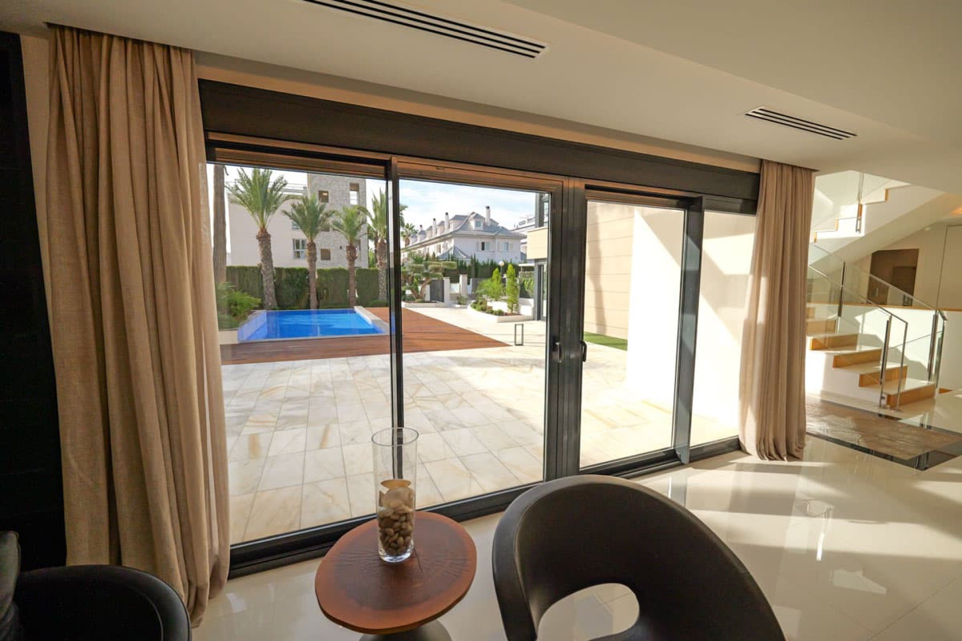 Neue Gebäude - Villa -
Torrevieja