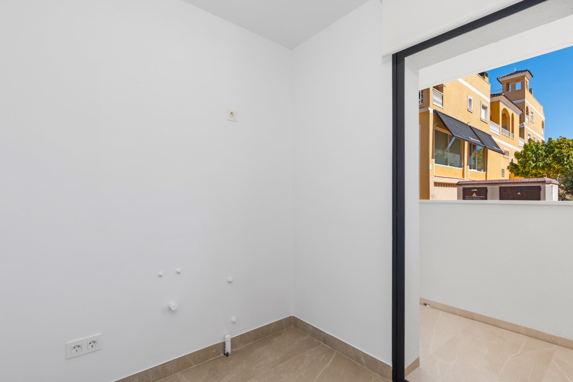 Neue Gebäude - Wohnung -
Benijofar