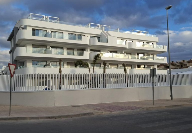 Neue Gebäude - Wohnung -
Cabo Roig