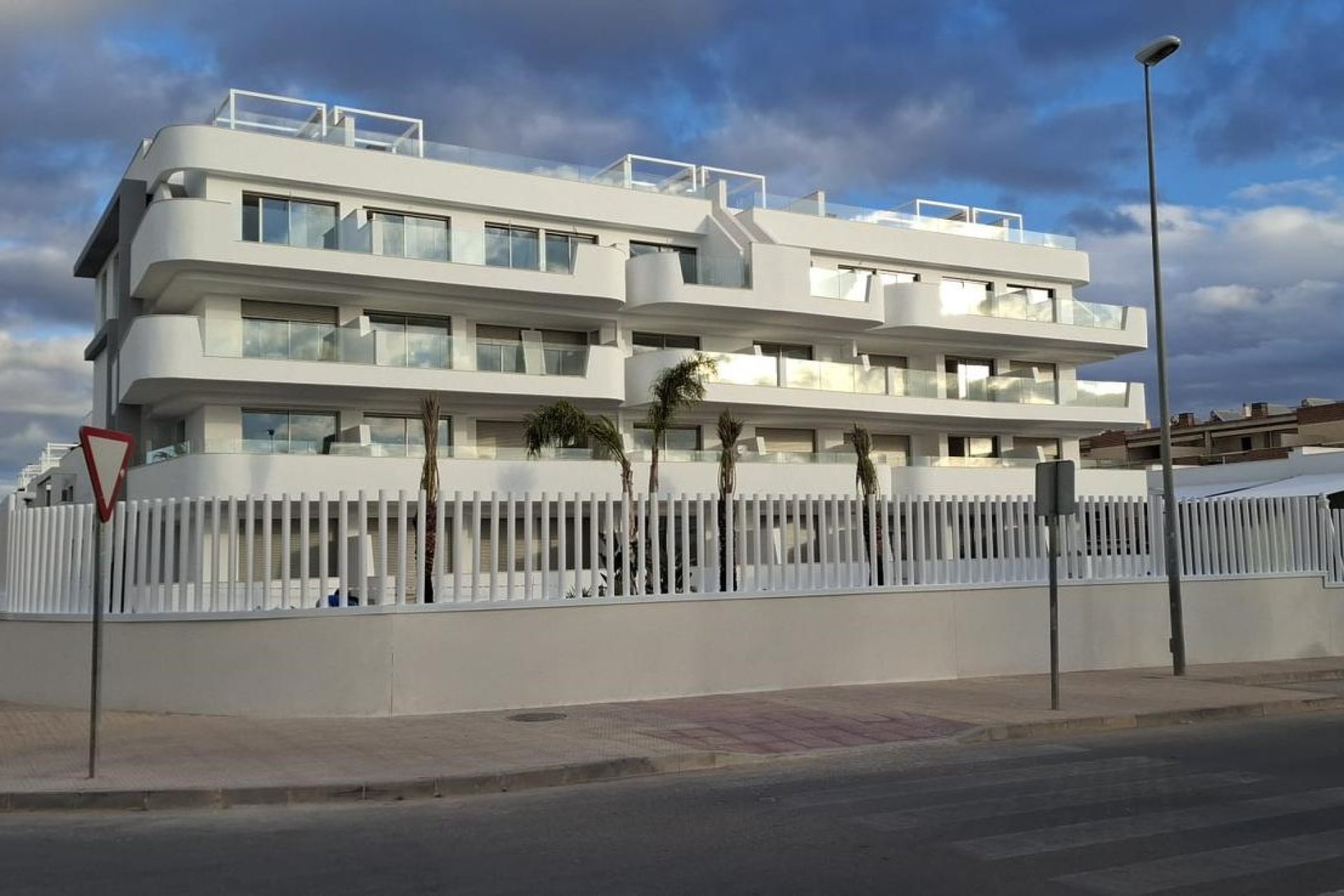 Neue Gebäude - Wohnung -
Cabo Roig