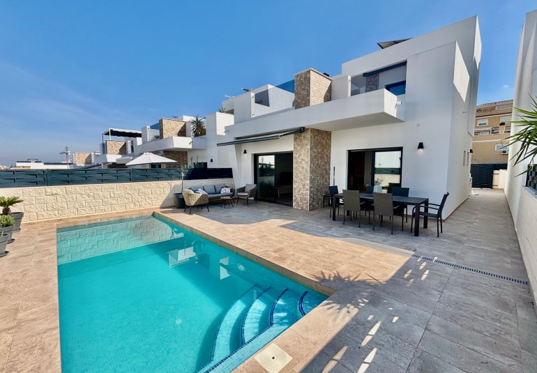 New Build - detached -
Benijofar