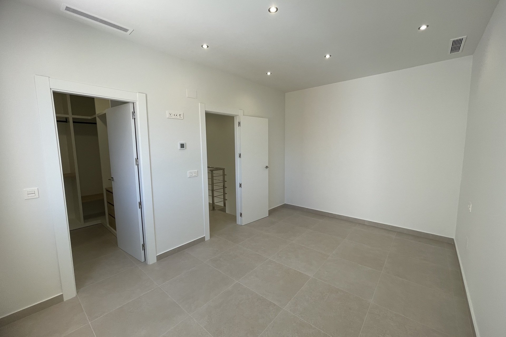 New Build - detached -
Heredades