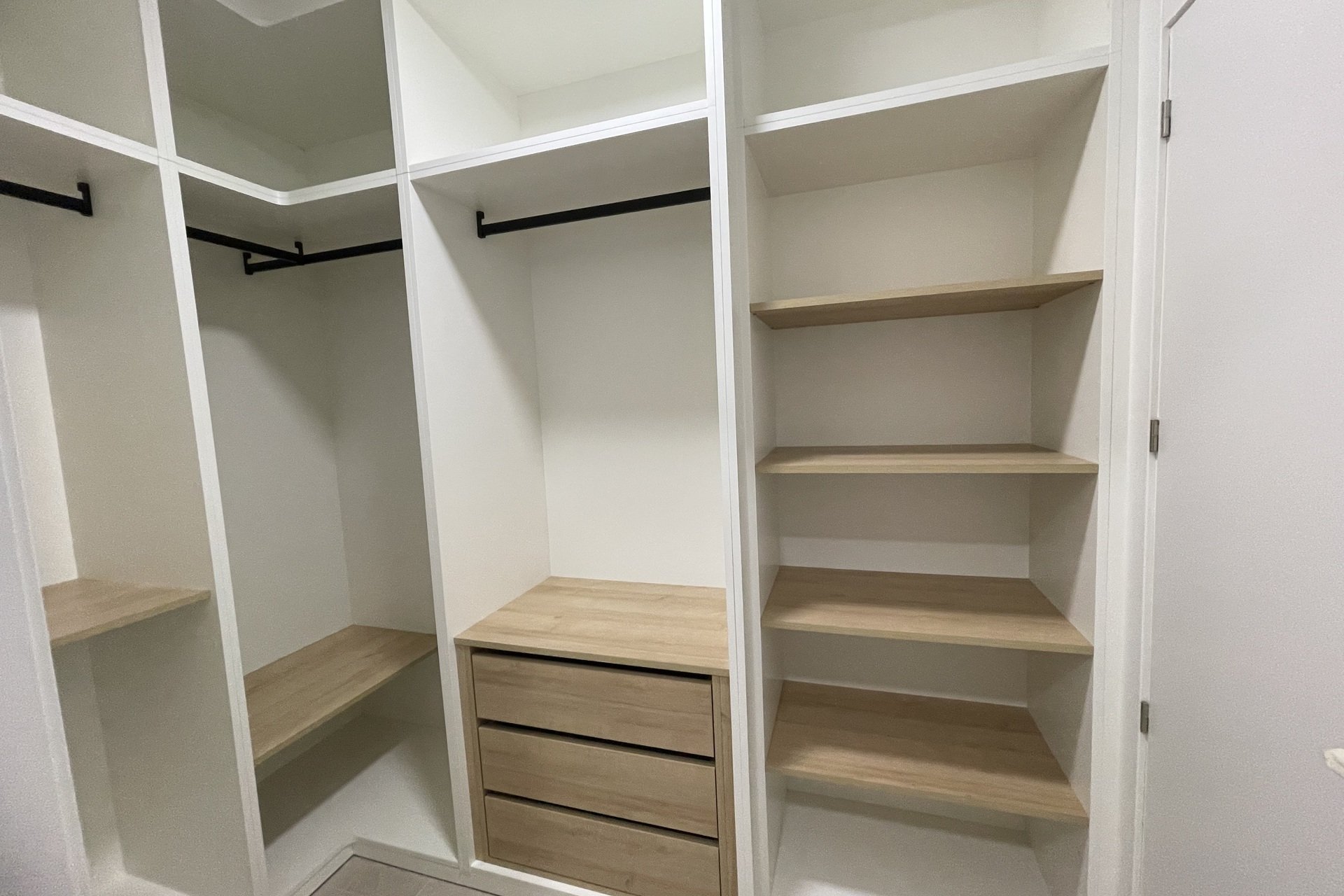 New Build - detached -
Heredades