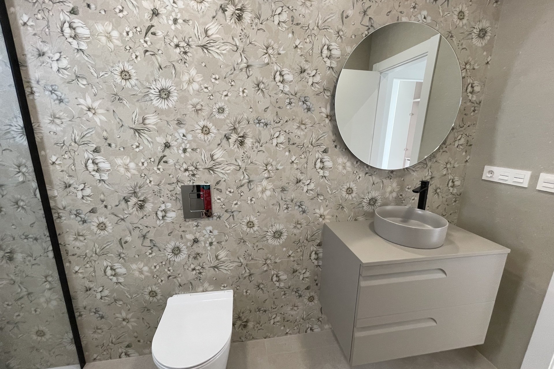 New Build - detached -
Heredades