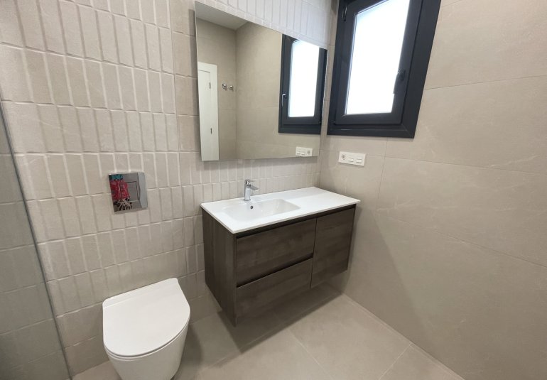 New Build - detached -
Heredades