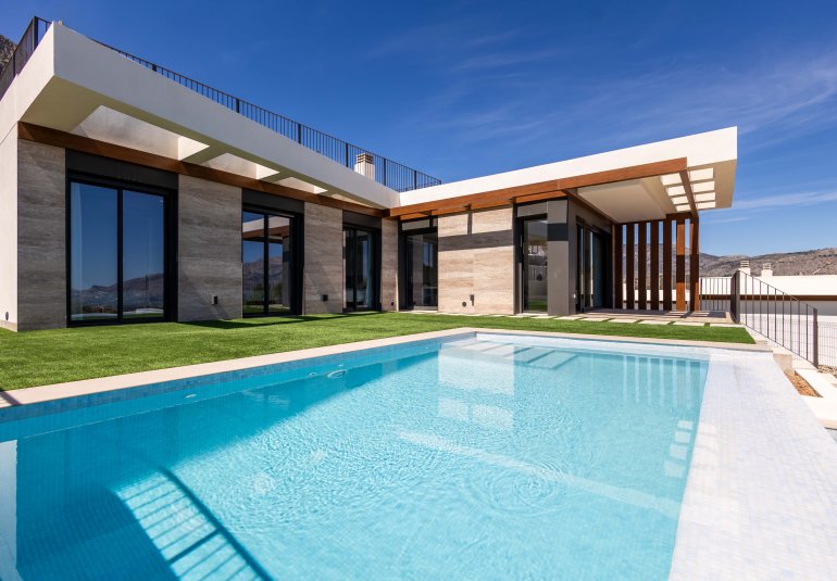 New Build - detached -
Polop