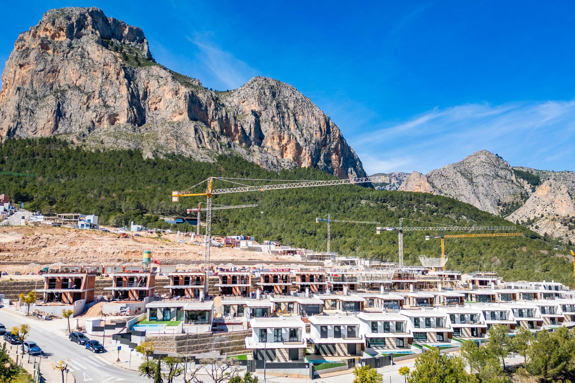 New Build - detached -
Polop