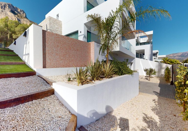 New Build - detached -
Polop