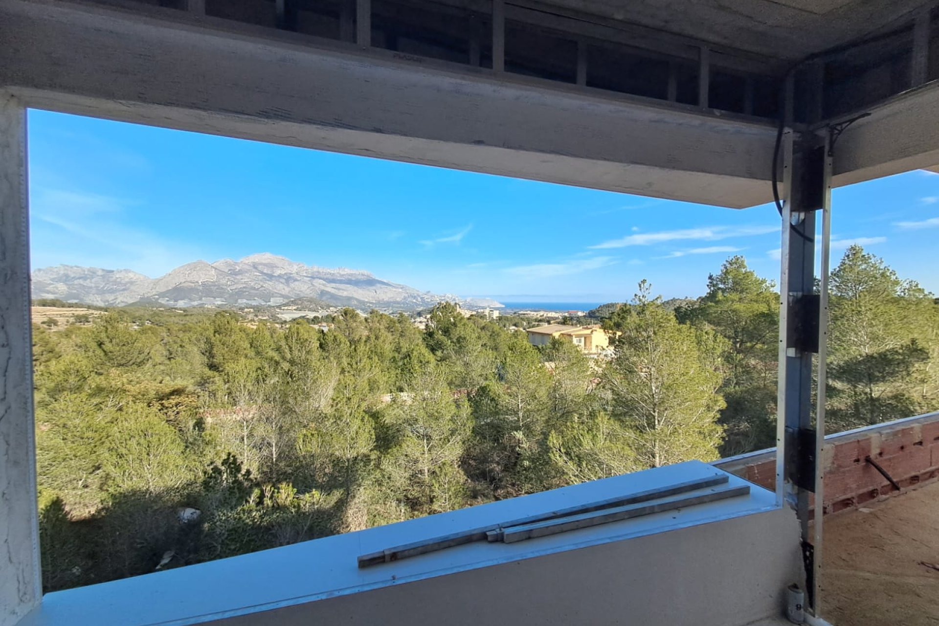 New Build - detached -
Polop