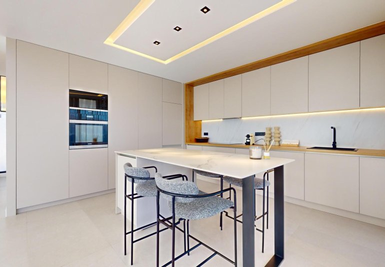 New Build - detached -
Polop