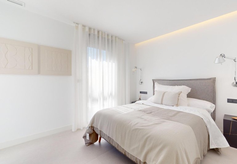 New Build - detached -
Polop