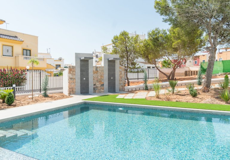 New Build - high-bungalow -
Torrevieja