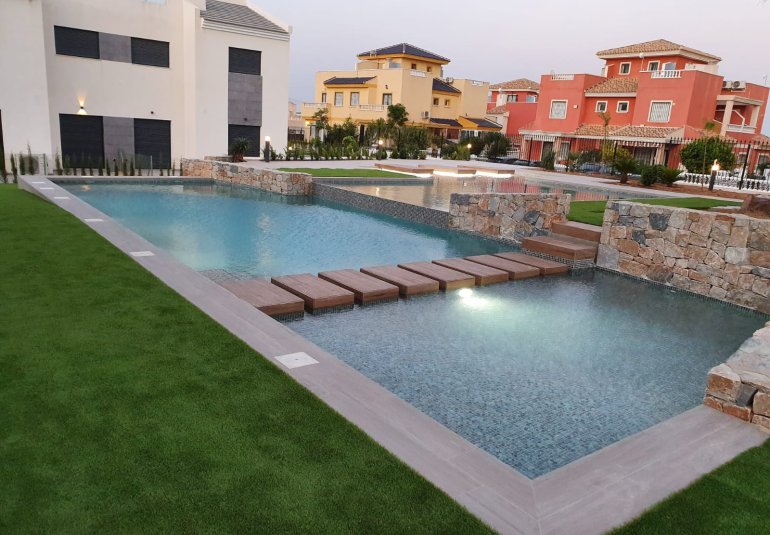 New Build - high-bungalow -
Torrevieja