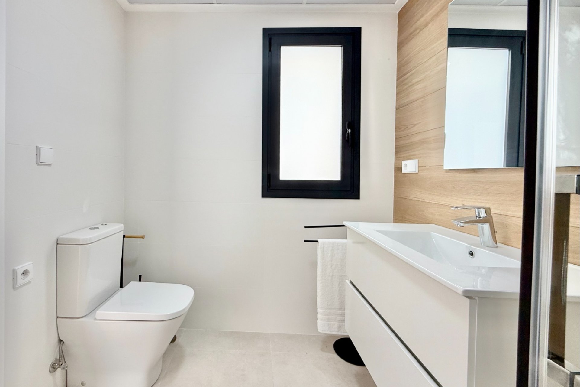 New Build - low-bungalow -
Cox