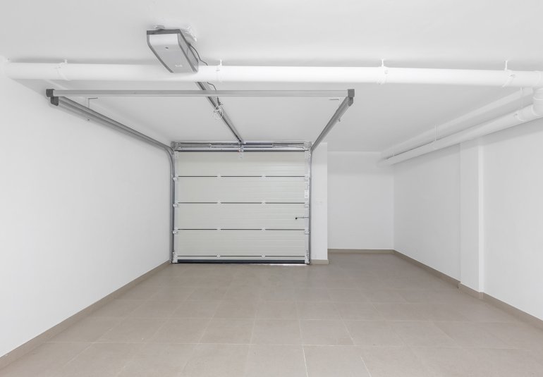 New Build - semi-detached -
Rafal